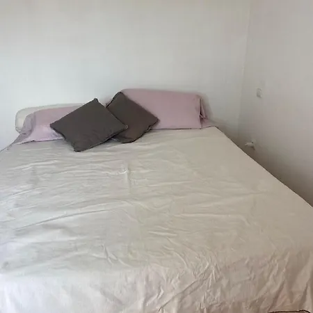 Acogedor En 1 Línea De Playa Dénia