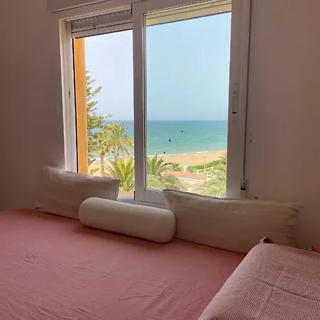 Acogedor En 1 Línea De Playa