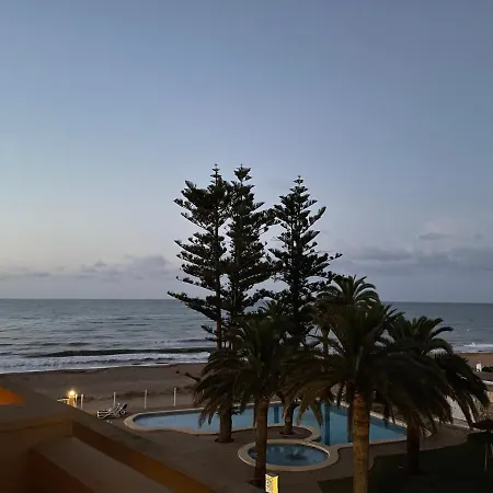 Acogedor En 1 Línea De Playa